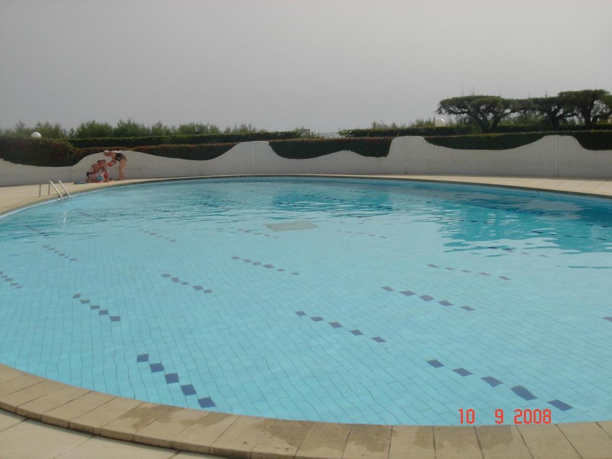 Studio La Grande Motte, Parking Luaran gambar